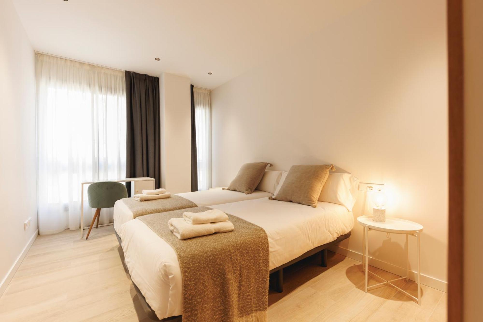 Bravissimo Centre, Modern 2-Bedroom Apartment Girona Exterior photo